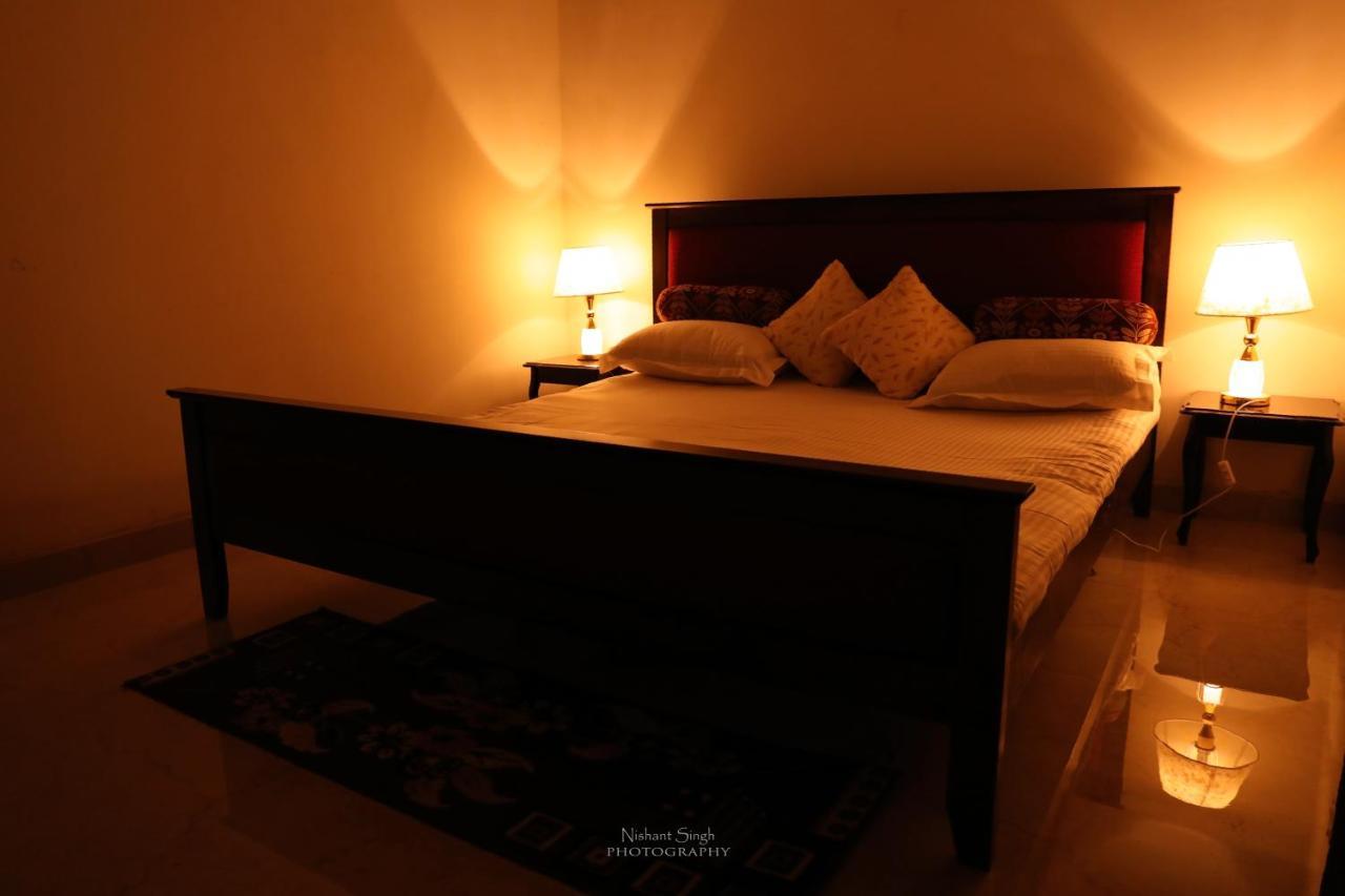 Tattva Luxurious *